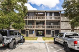 6519 W Newberry Rd #805, GAINESVILLE