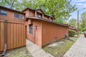 5733 Sw 10th Pl, GAINESVILLE