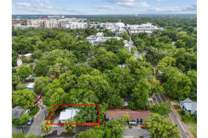 902 Nw 4th Pl, GAINESVILLE