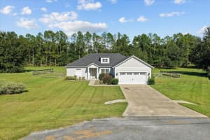 335 Sw Arrowbend Dr, LAKE CITY