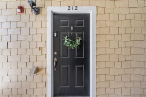 1460 Nw 3rd Pl #212, GAINESVILLE