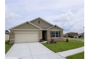 332 Tanglewood Dr, DAVENPORT