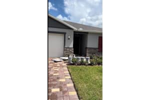 3891 Reflection Dock Dr, SEFFNER