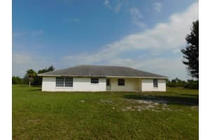 32 Sugar Pine Loop, LAKE WALES