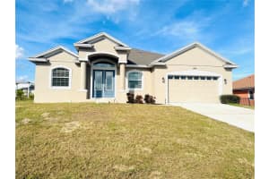 809 Lake Marie Dr, DUNDEE