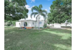 319 1st Ave N, LAKE WALES