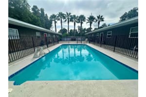 306 Lake Millsite Rd #8, BARTOW