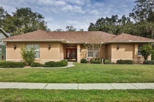 7911 Darlington Cir, LAKELAND