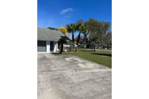 1103 Dosseywood Ln, LAKELAND