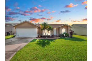 6626 Shepherd Oaks Pass, LAKELAND