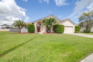 206 Old Mill Cir, KISSIMMEE