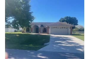 217 Avery Dr W, AUBURNDALE