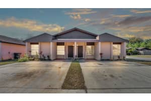 1001 Buccaneer Dr, LAKELAND