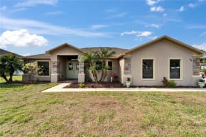 1640 Taylor Landing Dr, BARTOW