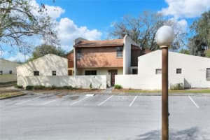 1880 N Crystal Lake Dr #4, LAKELAND