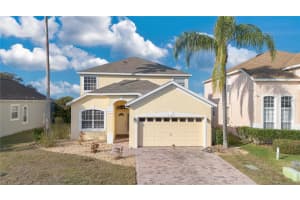 435 Gleneagles Dr, DAVENPORT