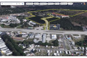 2000 Village Grove Blvd, SEBRING