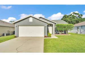 242 Kings Pond Ave Sw, WINTER HAVEN