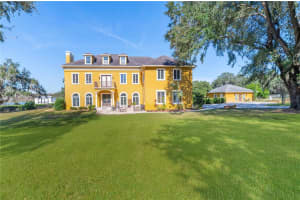 3020 Crews Lake Dr, LAKELAND