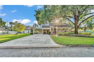 607 N Merrin St, PLANT CITY