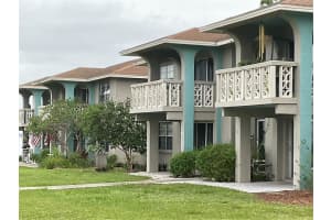 1011 Lakeview Dr, SEBRING