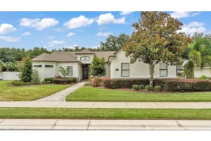 5653 Hillside Landings Rd, LAKELAND