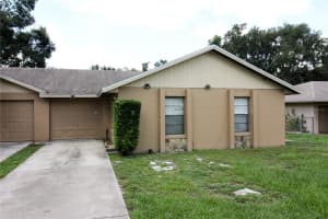 741 Mikasuki Dr, LAKELAND