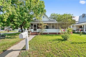 202 E Badcock Blvd, MULBERRY