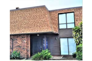 1836 N Crystal Lake Dr #12, LAKELAND