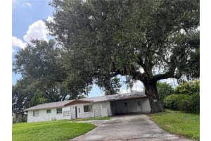 1320 Pleasant Pl, LAKELAND