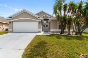 244 Halstead Dr, DAVENPORT