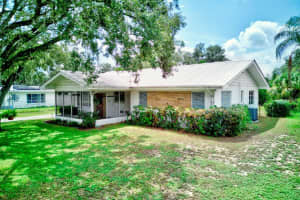 5 W Wolf St, AVON PARK