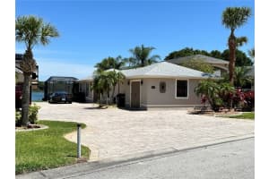 648 Meandering Way, POLK CITY