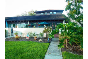 17 Loma Verde, LAKELAND