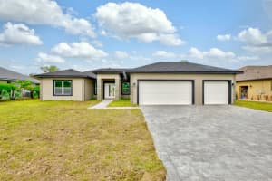 4900 Myrtle Beach Dr, SEBRING
