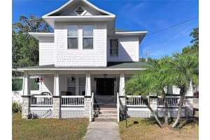 902 W Baker St, PLANT CITY