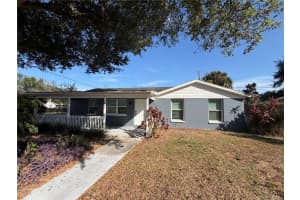 1404 Crescent Pl, LAKELAND