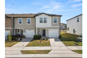 665 Madison Dr, DAVENPORT