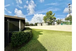 18308 Aintree Ct, TAMPA