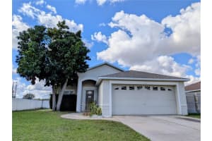 3215 Grand Pines Dr, LAKELAND
