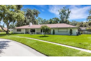 6318 Oak Sq W, LAKELAND