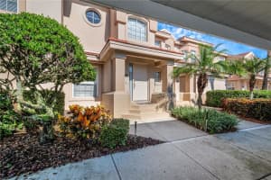 421 Enclave Pl, LAKELAND