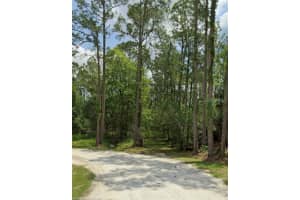 1410 Iris Ave, SEBRING