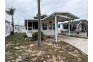 231 St George Dr, DAVENPORT