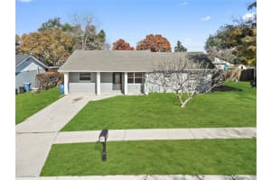 223 S Shore Dr, EAGLE LAKE