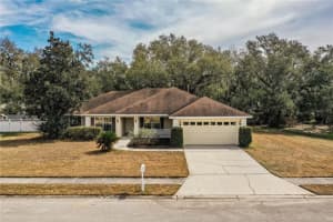 1631 Taylor Landing Dr, BARTOW