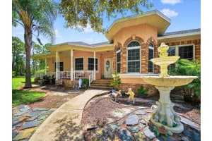 1727 Stream Ave, SEBRING