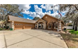 1603 Sir Henrys Trl, LAKELAND