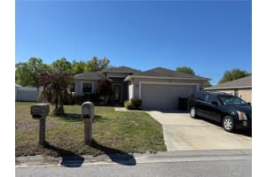 1712 Charmi Dr, LAKELAND