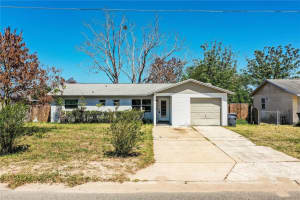 1015 Carefree Cove Dr, WINTER HAVEN